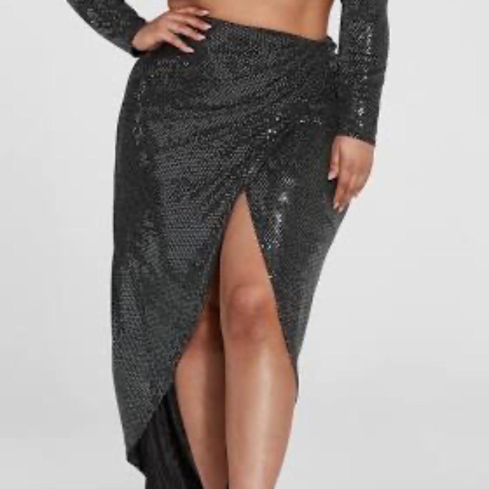 Fashion to Figure Metallic Crop and Skirt Set NWT Size 2X - Picture 3 of 10